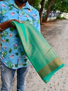 Kadhi Tissue Saree
