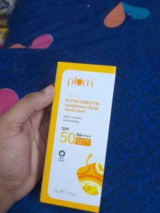 Yuzu &amp; Alpha Arbutin Weightless Fluid Sunscreen