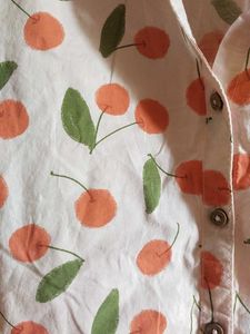 New T-shirt With Treading Cherry Print