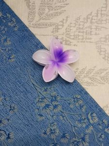 Cute Flower Hair Clips (any one @99)