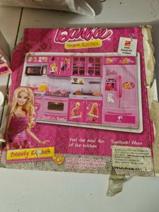 Barbie Vogue Kitchen Set
