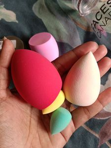 Faces Canada Beauty Blender With Jar