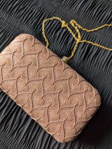 PINK CLUTCH