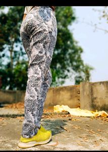 Unique Animal Printed Jegging