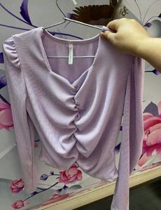 Beautiful Lavender Top