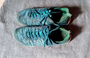 Bata Running Shoes
