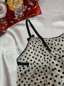 Cropped Polka Dot Camisole🖤🤍