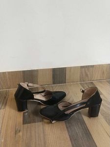 Black Heeled Sandals