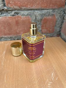 Devoue Lilac Perfume