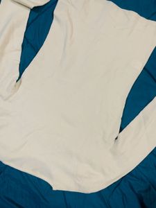 BLOSSOM WOOLEN TOP