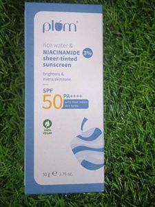 Plum Rice water & Niacinamide 3% Sunscreen SPF 50