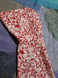 🌺 Women’s Red &amp; White Floral Kurti Set 🌺