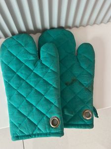 Green Oven Mitts