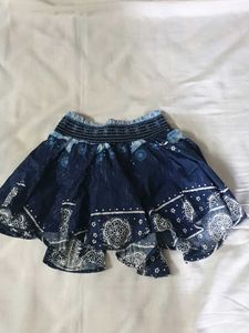 Girls Cute Skirt With Attatched Shorts And Elastic