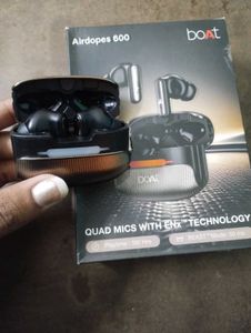 BoAt Airdopes 600 Golden Bluetooth Earbuds