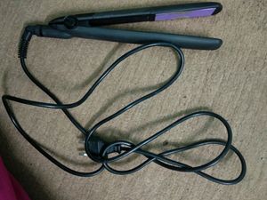 Vega Hair Straightener