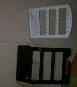 Earring Display Stands (Black &amp; White)
