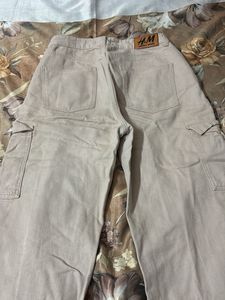 ⭕️B3G1⭕️ + 30 % Off On Combo❗️H&amp;M Beige Cargo Pant