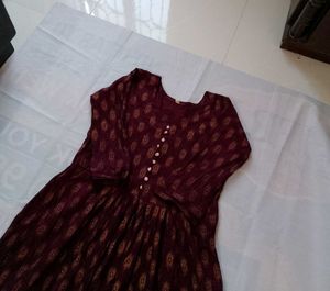 Nayra Cut Kurti