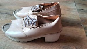 Ladies Footwear Size 7
