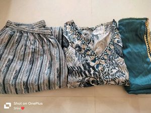 Kurta Set (With Pant And Dupatta)