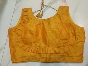 NEW Yellow 💛Ruffle Blouse
