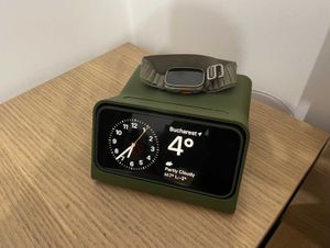 iPhone Dock 15 case and Apple Watch Charger