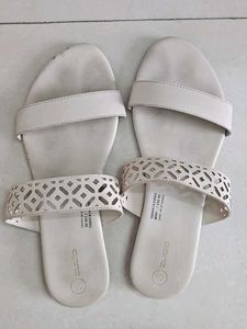 Flat Slippers