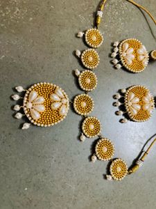 Elegant Pearl &amp; Gold Yellow Jewelry Set