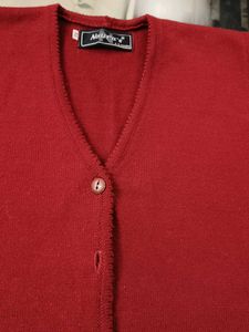 Narulas Women Red Sleeveless Woollen Sweater