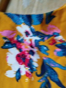 FLORAL PRINT CROP TOP
