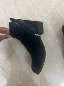 Classy Low Heel Black Boots
