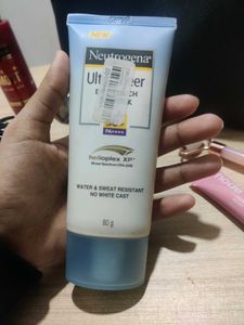 Neutrogena Ultra Sheer Sunblock SPF 50+ |