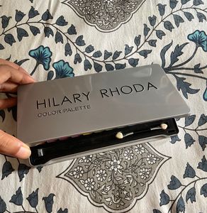 24 Limited Edition Colour Eyeshadow Palette.