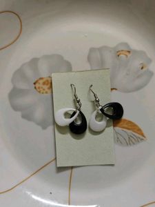 🆕 Chic Black & White Earrings
