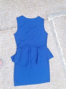 A Cute Blue Drees For Girls Of 12 Or 13 Years