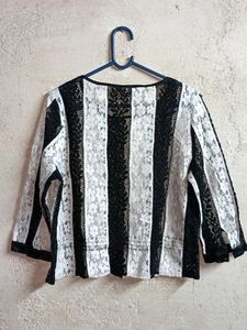 See-through Chic Black &amp; White Lace Crop Top