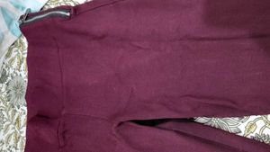 Beautiful Jegging With Side Chain Design