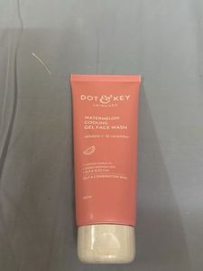 Dot & Key Face Wash