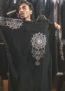 I Am Selling Abaya