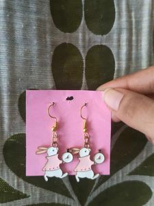 White Flower And Pink Rabbit Earings