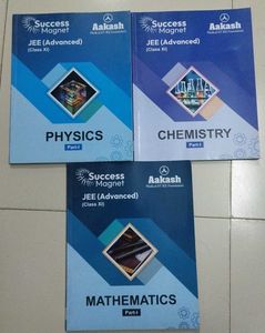 Aakash JEE (Advanced) Success Magnet Class XI Book
