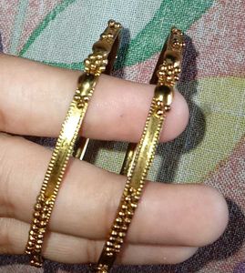 Gold Tone Bangle Set