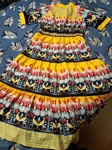 VIBRANT PATTERNED MIDI DRESS