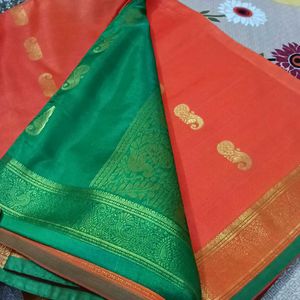 🧡Elegant Orange &amp; Green Saree💚