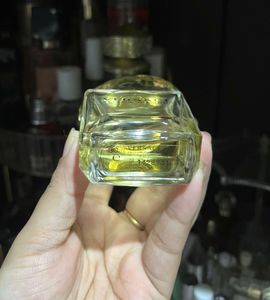 Versace yellow diamond