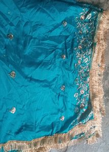women heavy dupatta