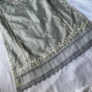 Elegant Embroidered Pakistani suit Kurta Set