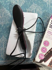 Simply Straight Brush
