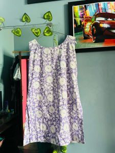 Lavender White Floral Sleeveless Kurti